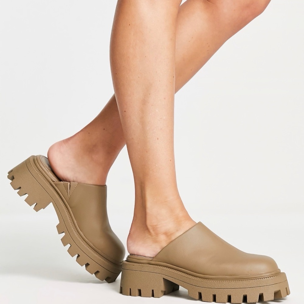 ASOS DESIGN Masterpiece Chunky Lug Sole Mule Loafers Taupe Brown US 9 EU 40